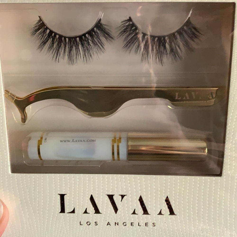 🌟HP🌟 Reusable LAVAA BEAUTY Flirty Lash Set